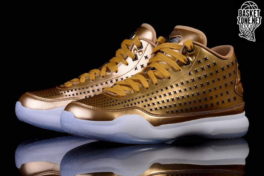 nike kobe 10 gold