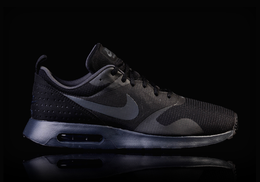 nike air max tavas womens black