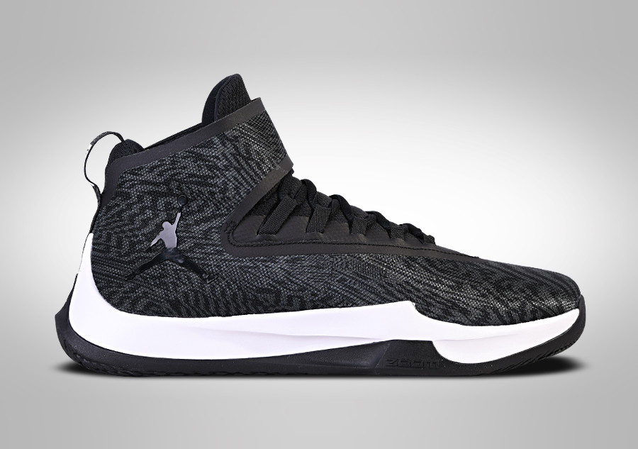 NIKE AIR JORDAN FLY UNLIMITED BLACK pour €92,50 | Basketzone.net