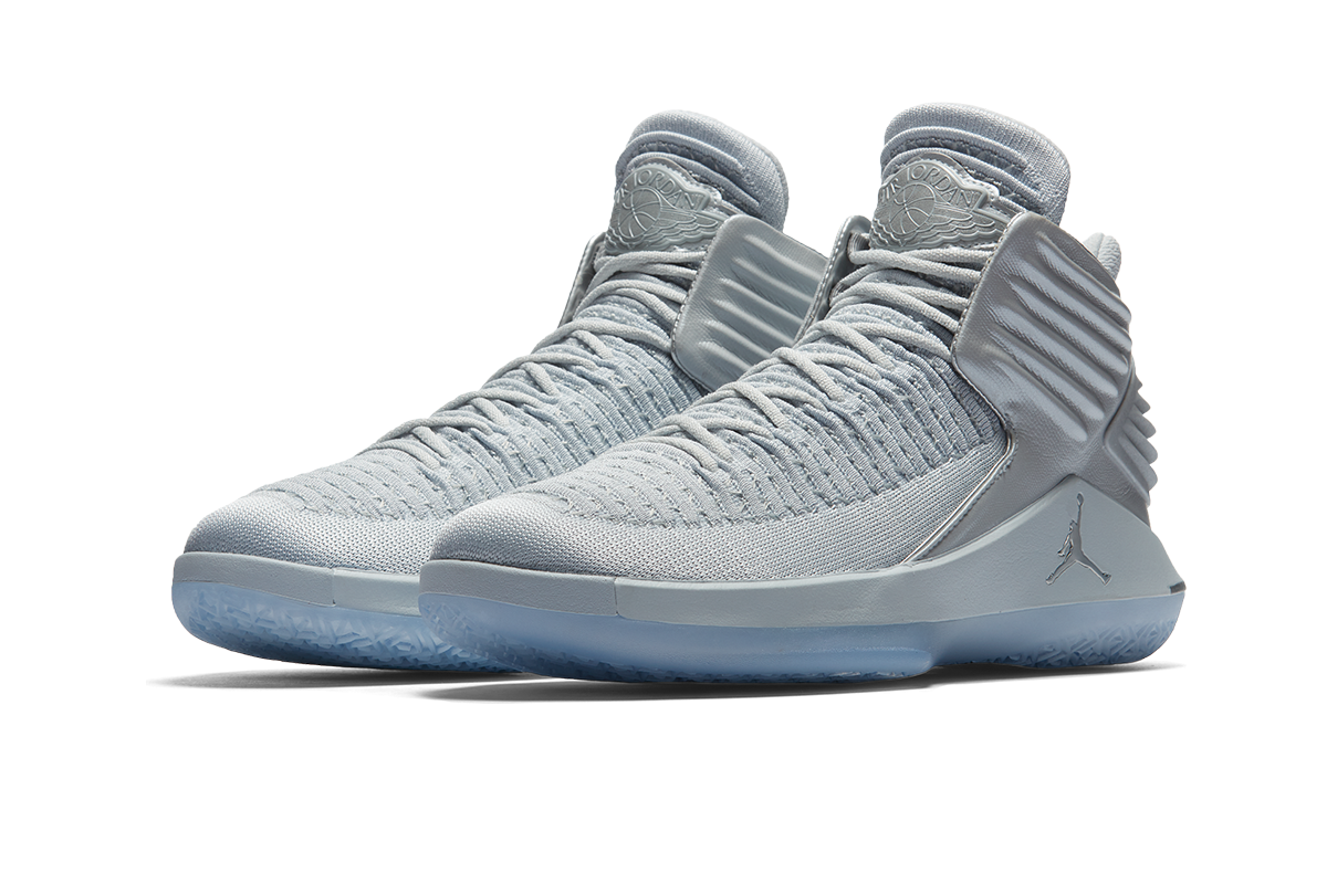 NIKE AIR JORDAN XXXII PURE PLATINIUM