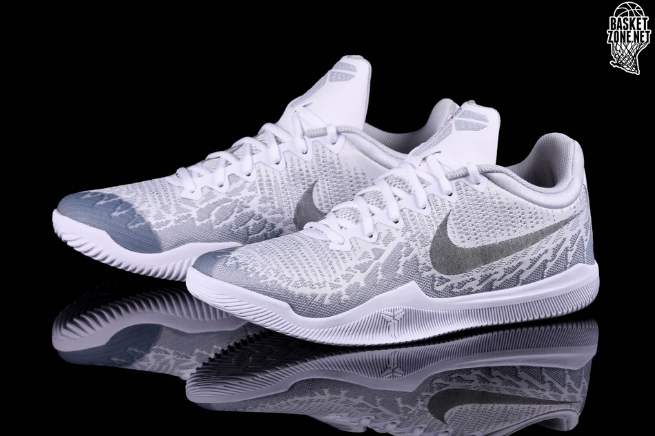 nike mamba rage white