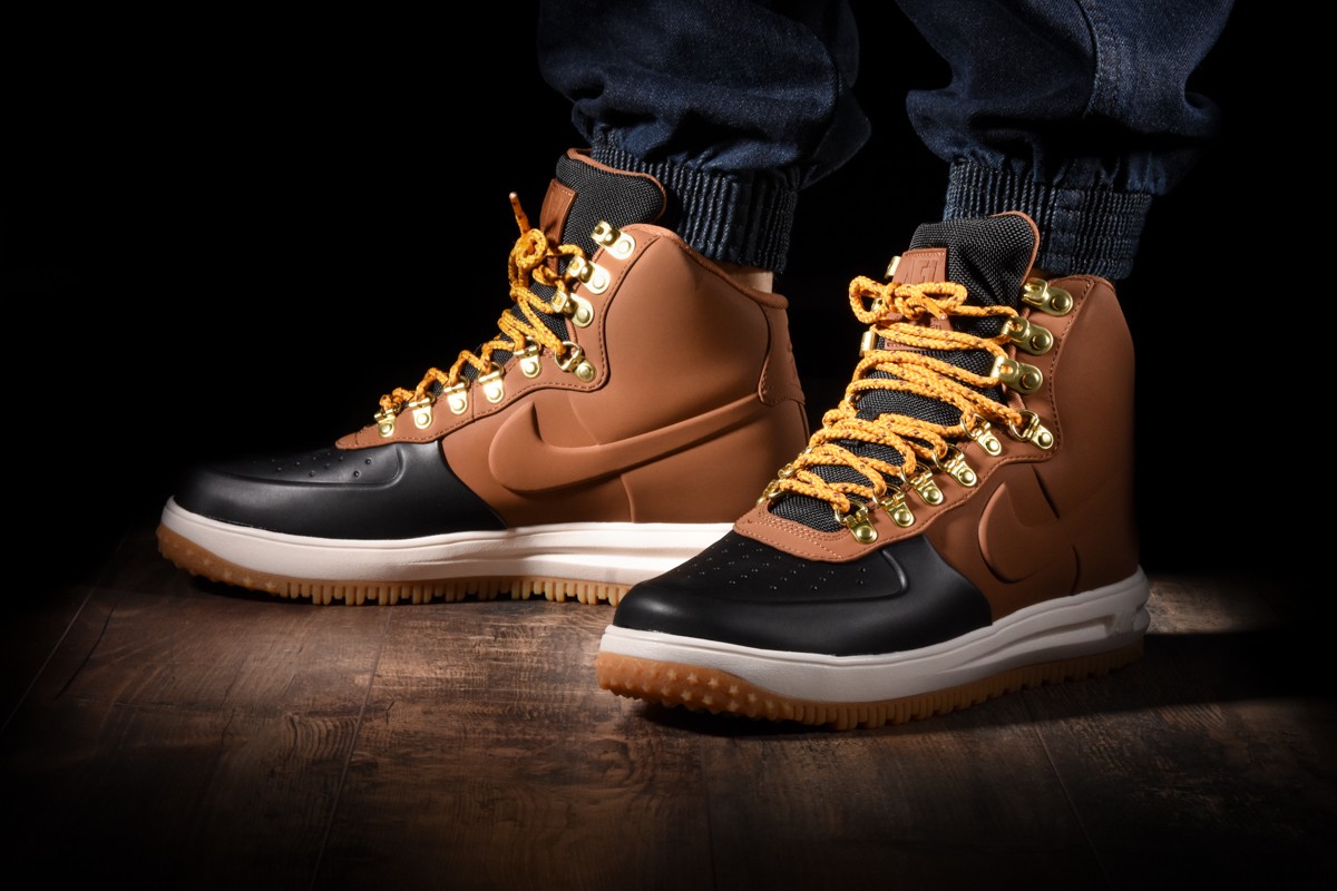 nike duck boot air force 1