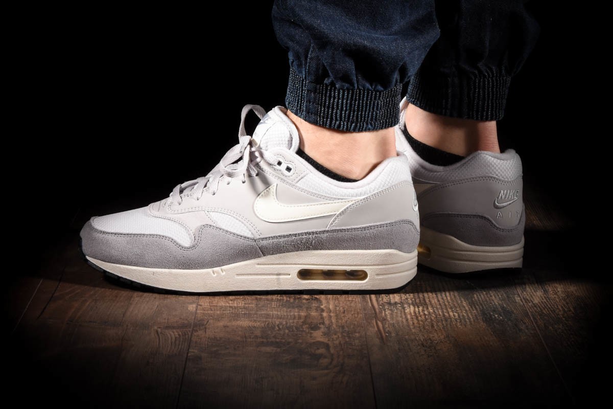 NIKE AIR MAX 1 VAST GREY