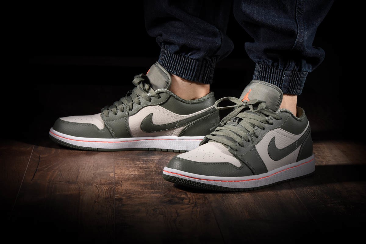 NIKE AIR JORDAN 1 RETRO LOW MILITARY GREEN pour 100 00 kicksmaniac