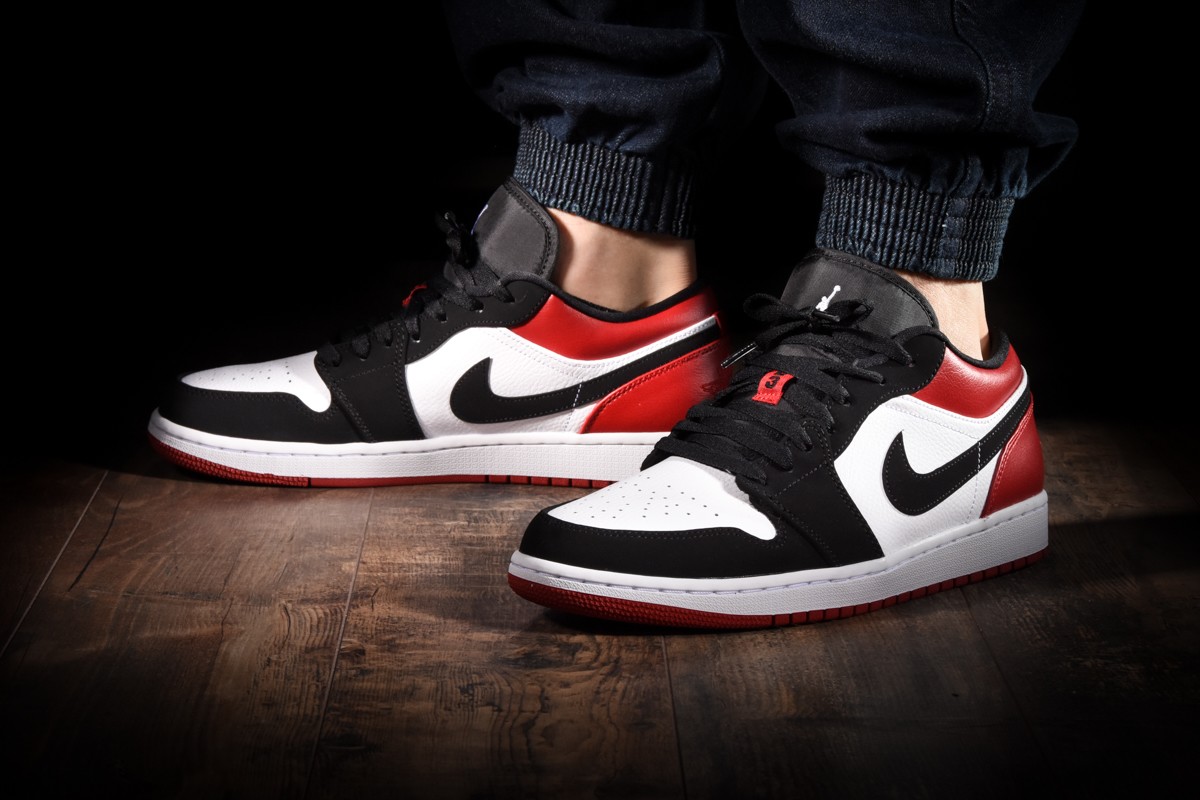 NIKE AIR JORDAN 1 RETRO LOW BLACK TOE