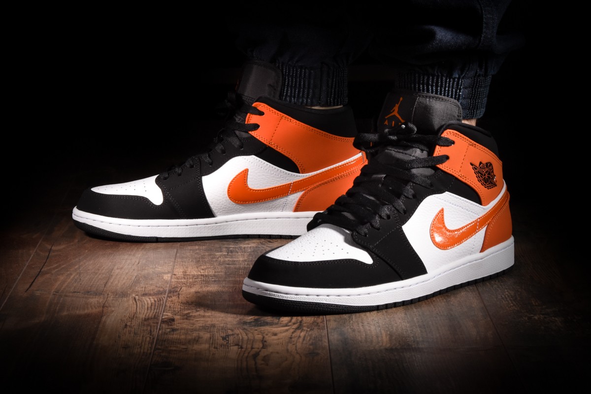 NIKE AIR JORDAN 1 RETRO MID SHATTERED BACKBOARD for 110.00