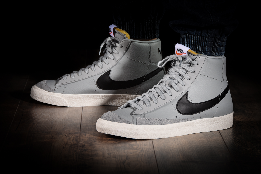 NIKE BLAZER MID VNTG '77 COOL GREY