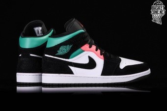 今季特売NikeWMNSAirJordan1RetroHighOG\