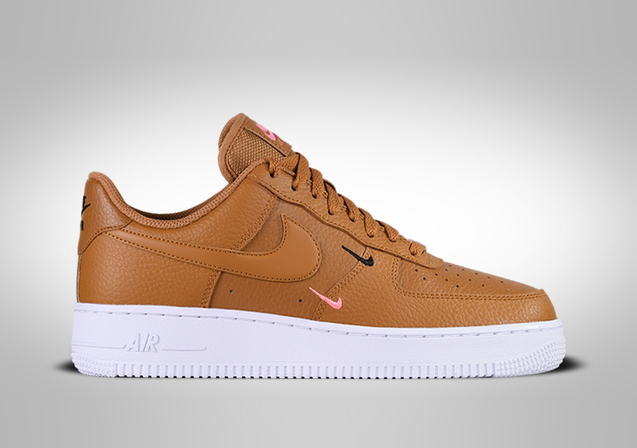 NIKE AIR FORCE 1 LOW 07 WMNS WHEAT pour 672 50DKK Basketzone