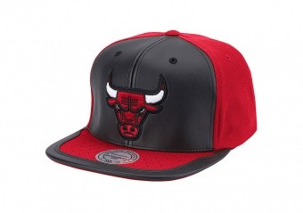 MITCHELL & NESS DAY ONE SNAPBACK CHICAGO BULLS